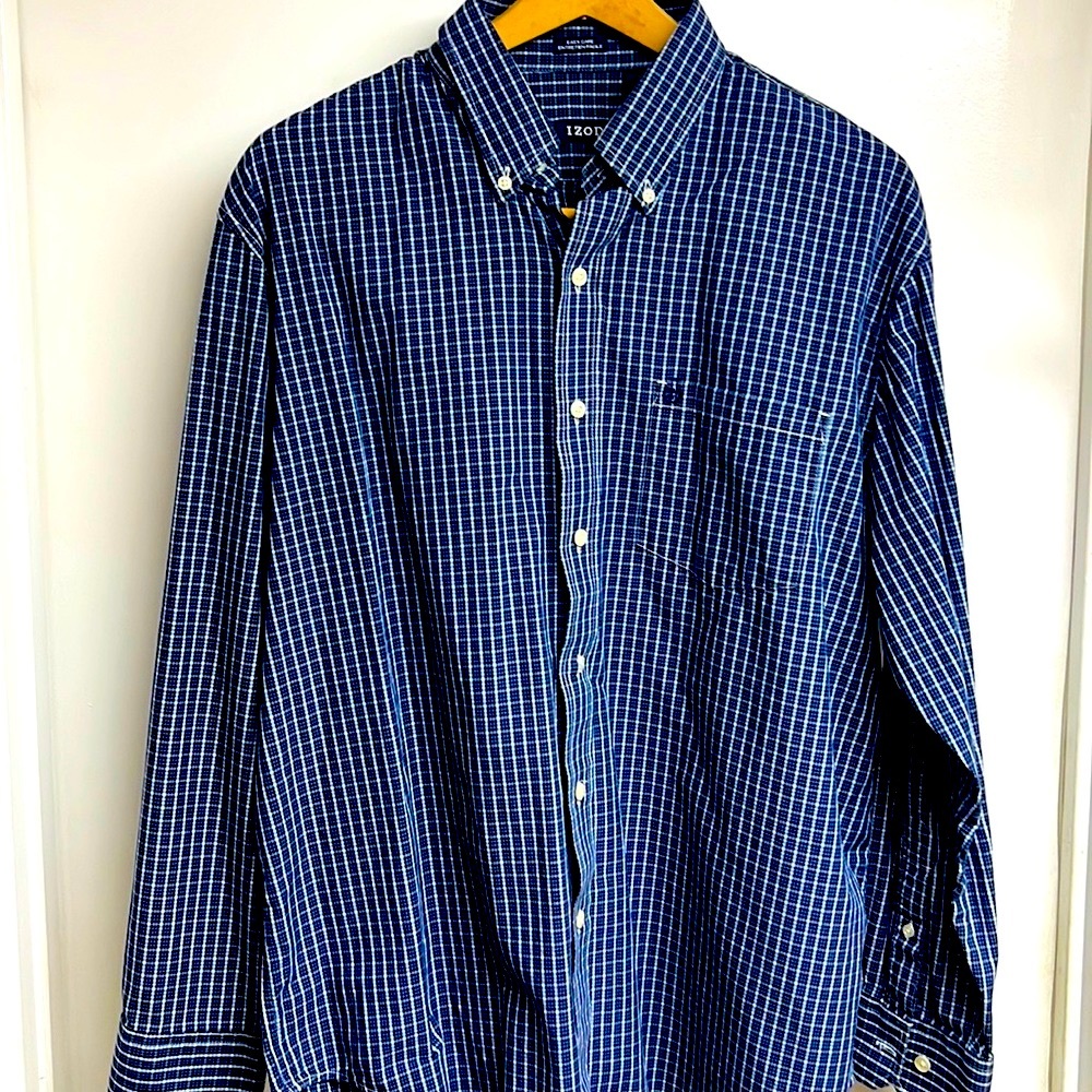 IZOD Mens Classic Fit Long Sleeve Button-Down Shirt